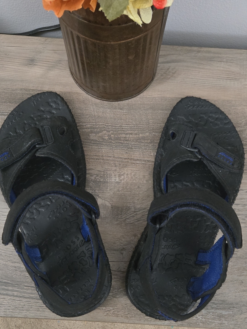 Kids Black and Blue Adjustable Strap Sandals